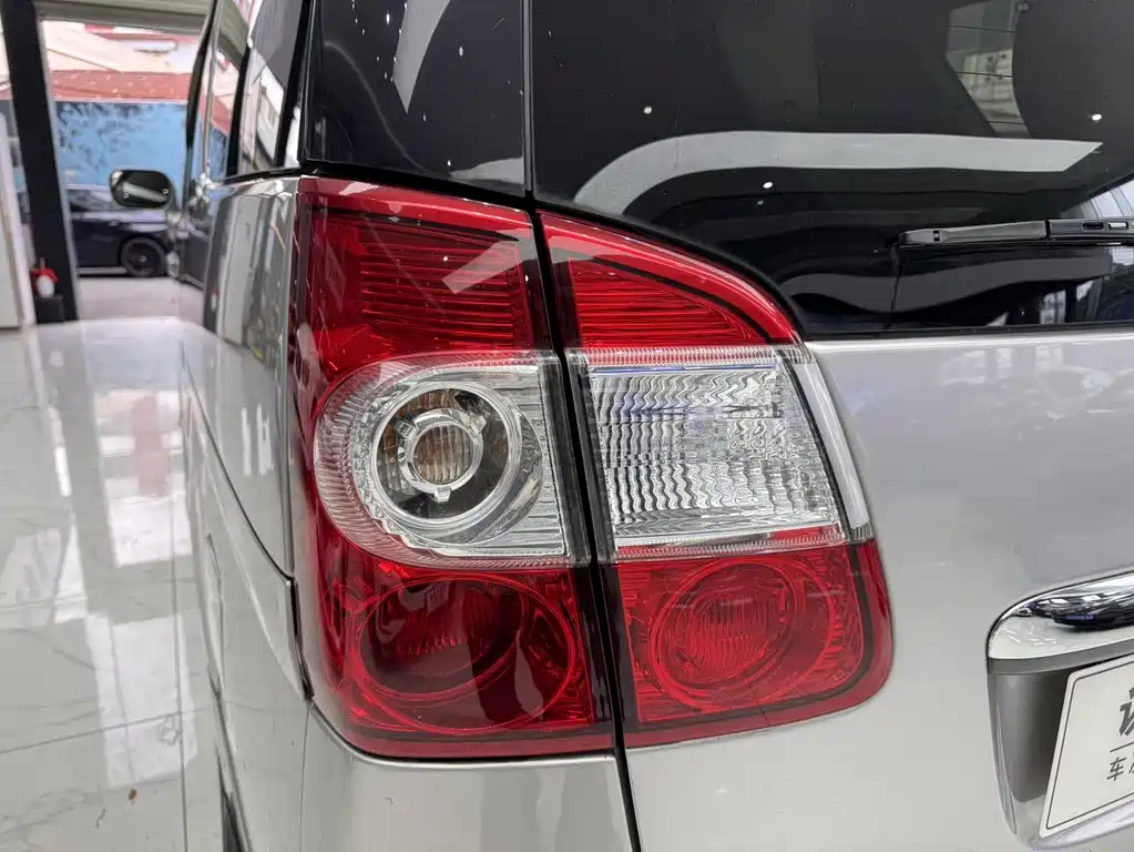 Dongfeng Yuxuan 2.0L Manual Luxury Type, фото 26