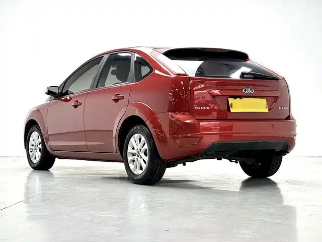 Ford Focus — миниатюра 7