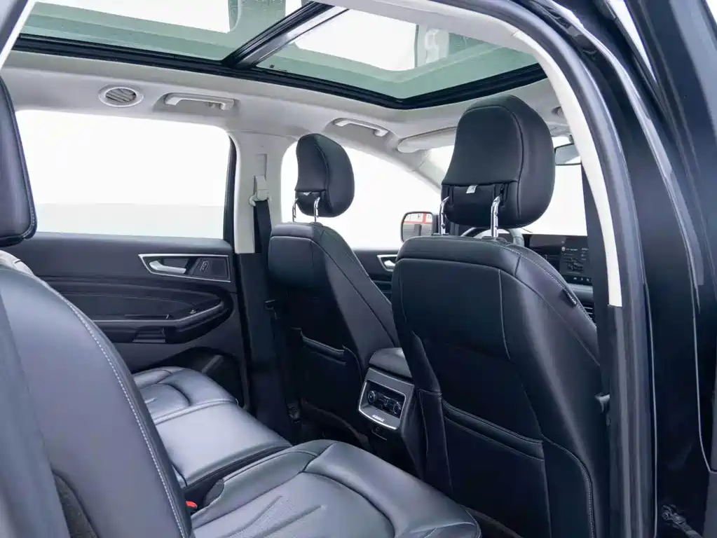 Ford Edge — миниатюра 9