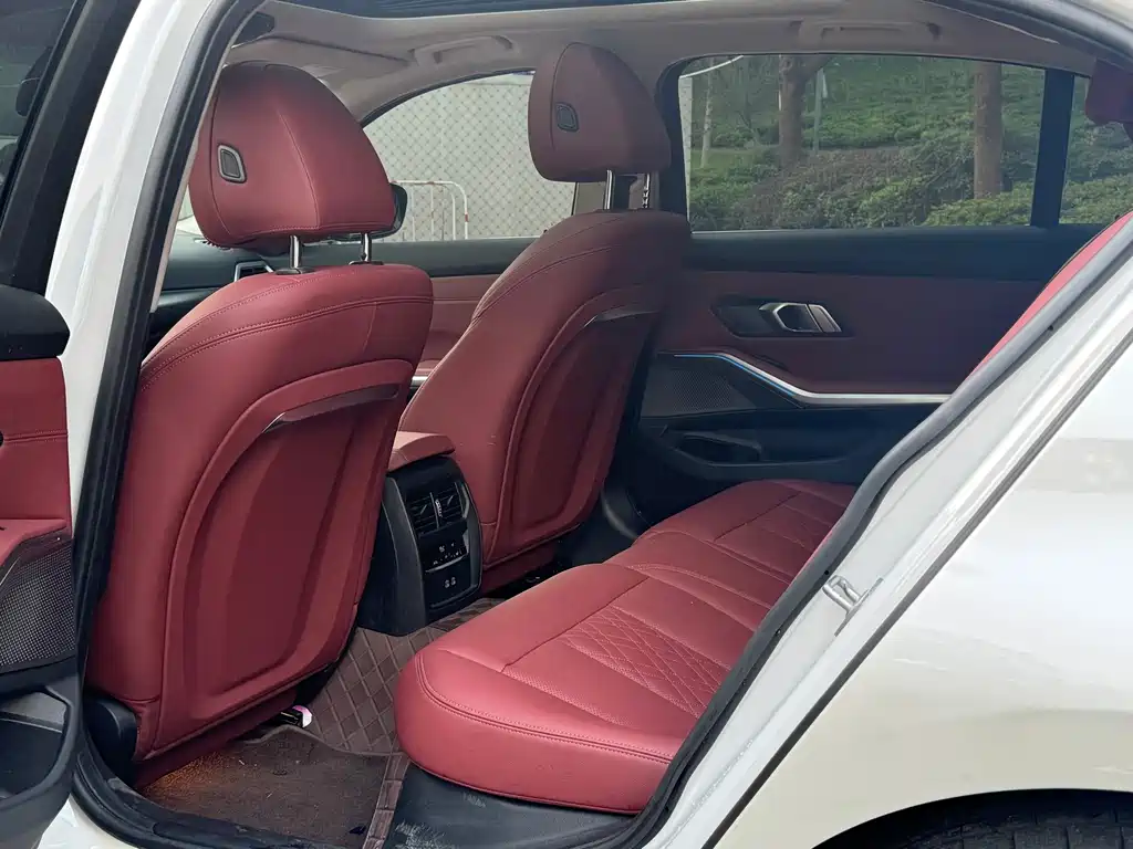 BMW 3 Series — миниатюра 6