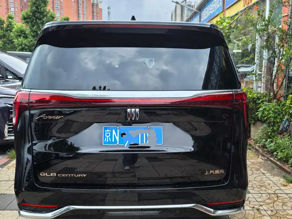 Buick Century 2027 2.0T мест