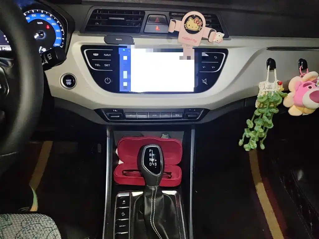 Geely Vision X3 — миниатюра 9