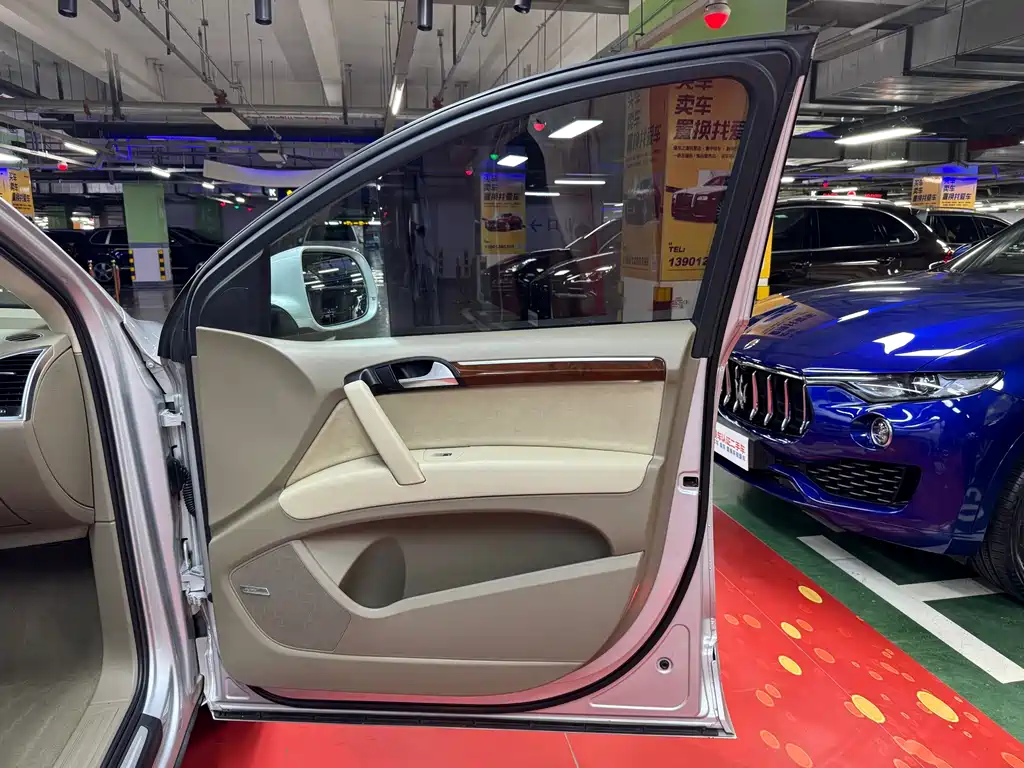 Audi Q7 — миниатюра 15