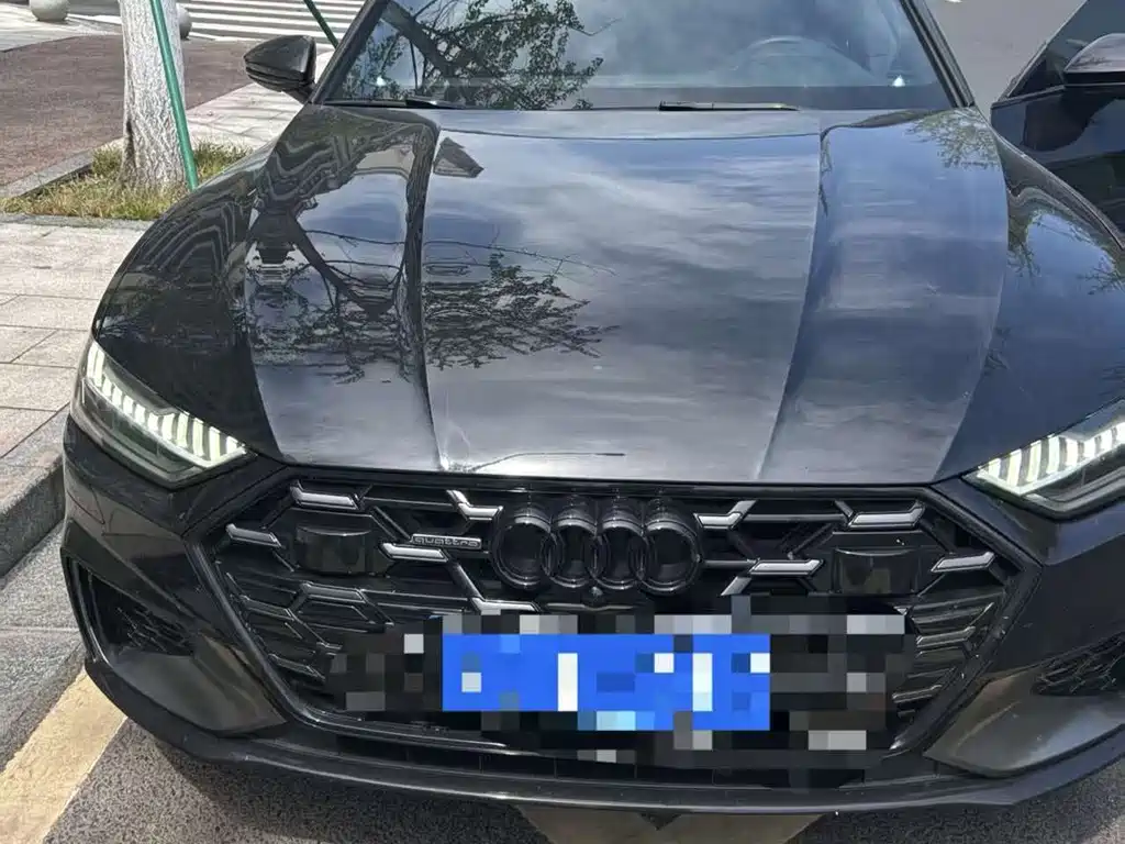 Audi A7L