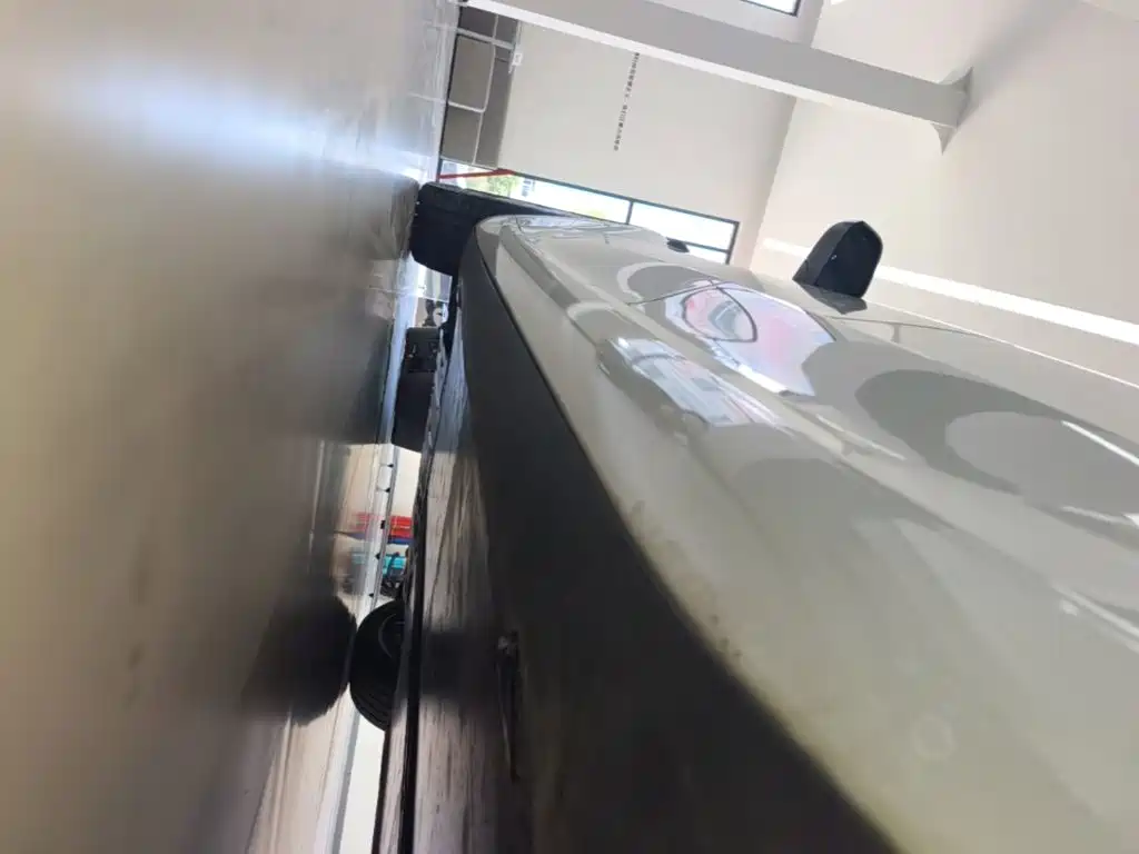 Tesla Model 3 — миниатюра 22