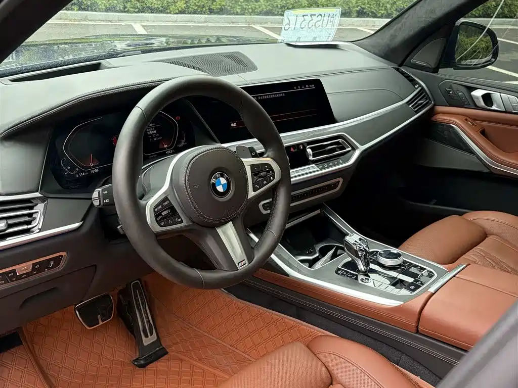 BMW X7 — миниатюра 12