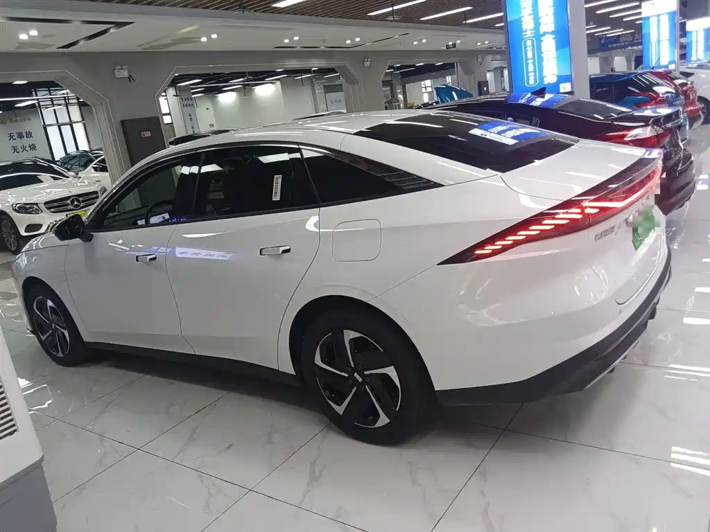 GEELY GALAXY GALAXY L6