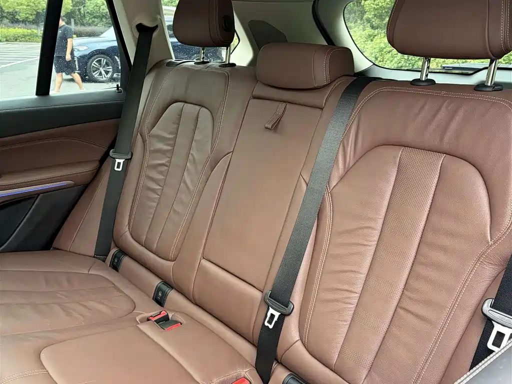 BMW X5 (Import) — миниатюра 15