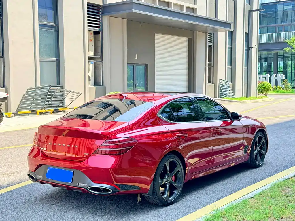 Genesis G70 2023 2.0T Luxury