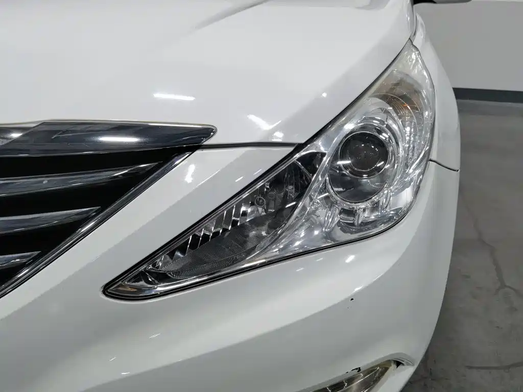 Hyundai Sonata — миниатюра 7