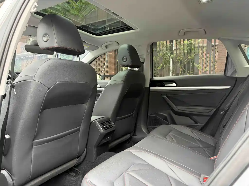 Volkswagen Lavida — миниатюра 14