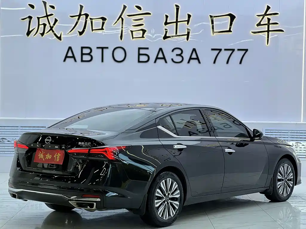 Nissan Teana — миниатюра 4