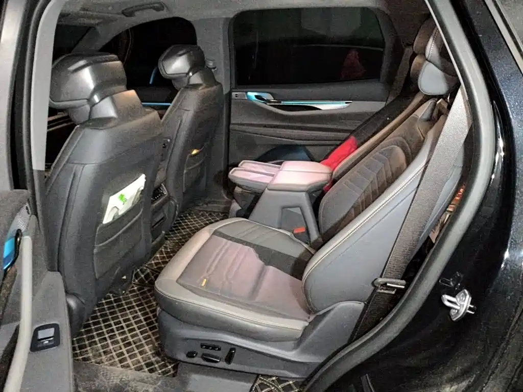 Ford Edge — миниатюра 13