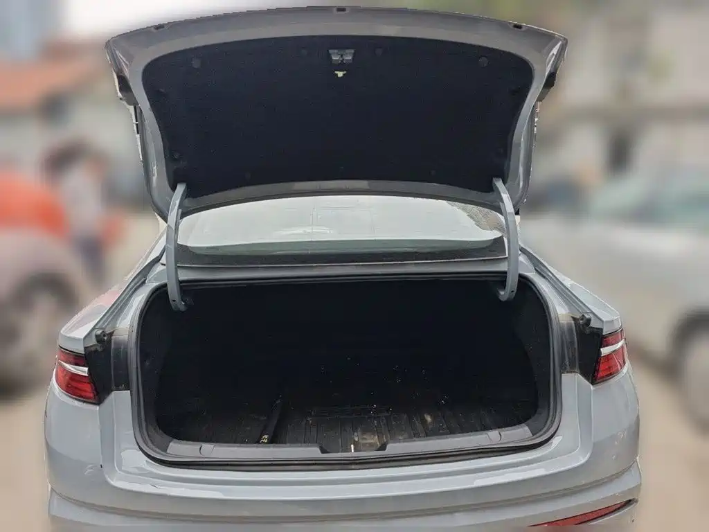 Geely Xingrui — миниатюра 20