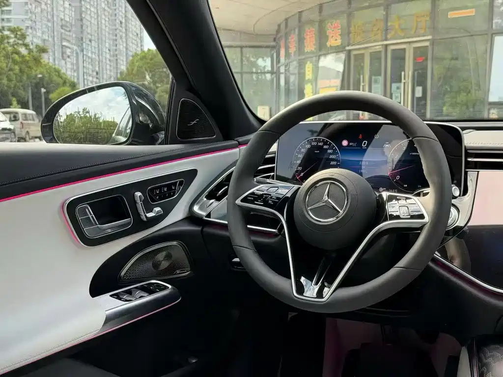 Mercedes-Benz E-Class E 2025 E 300 L Luxury