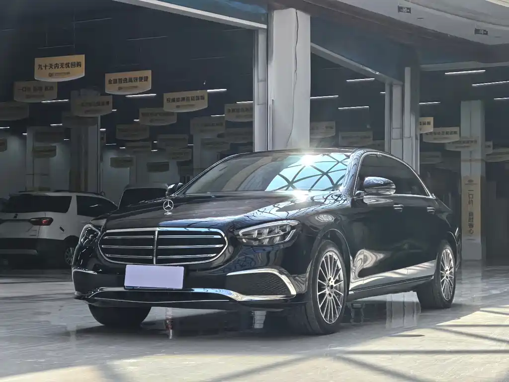 Mercedes-Benz E-Class 2023