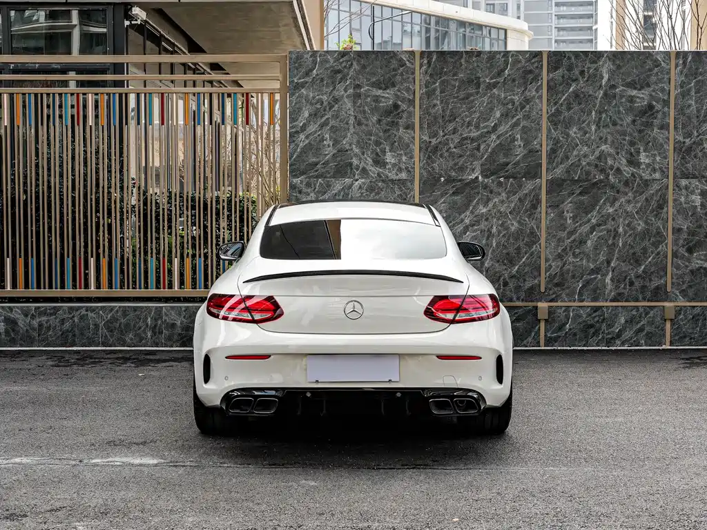 MERCEDES-BENZ C CLASS AMG