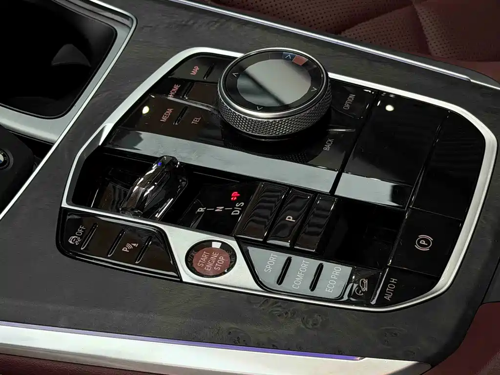 BMW X5 — миниатюра 10