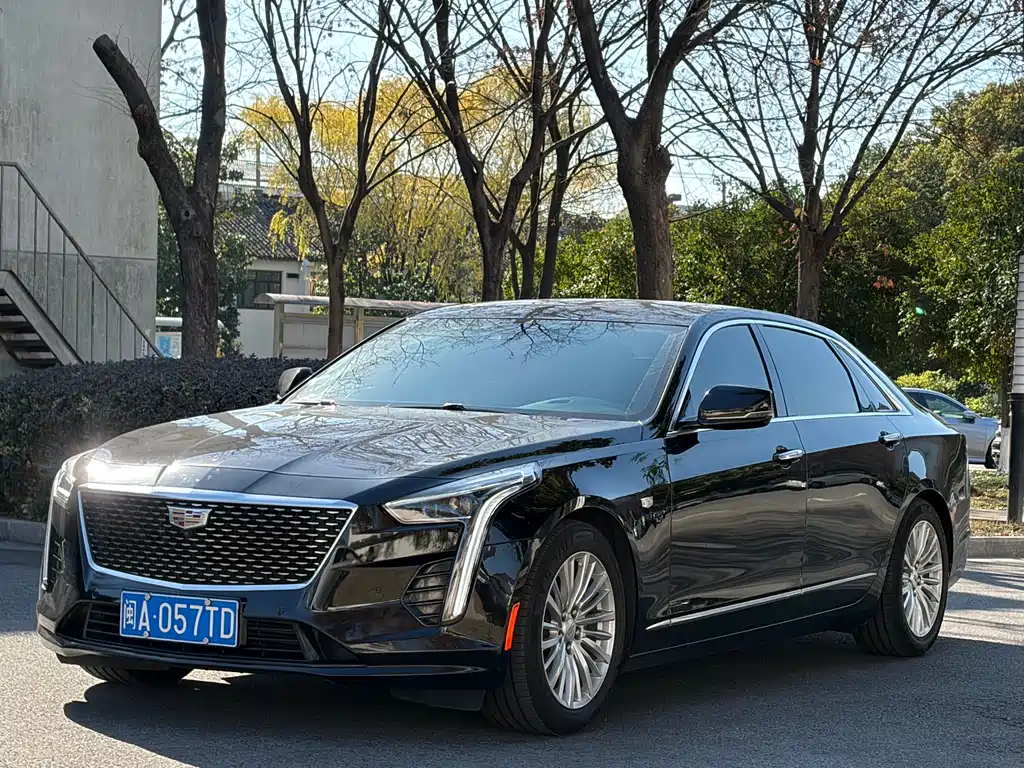 CADILLAC CT6