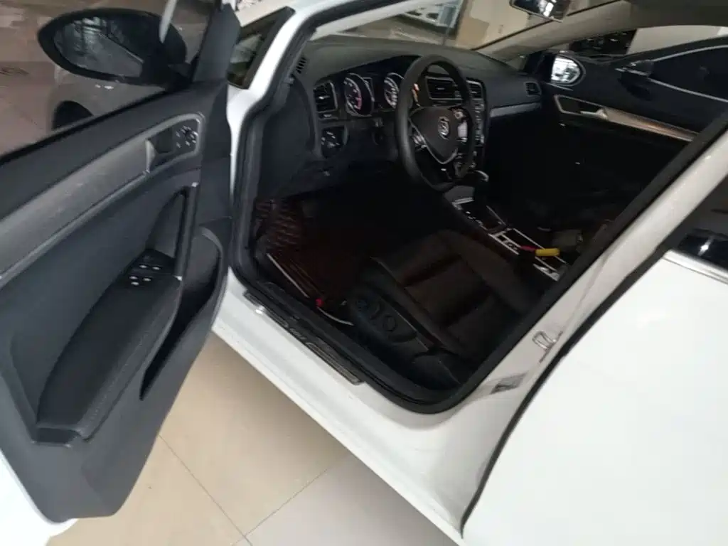 Volkswagen Golf — миниатюра 16