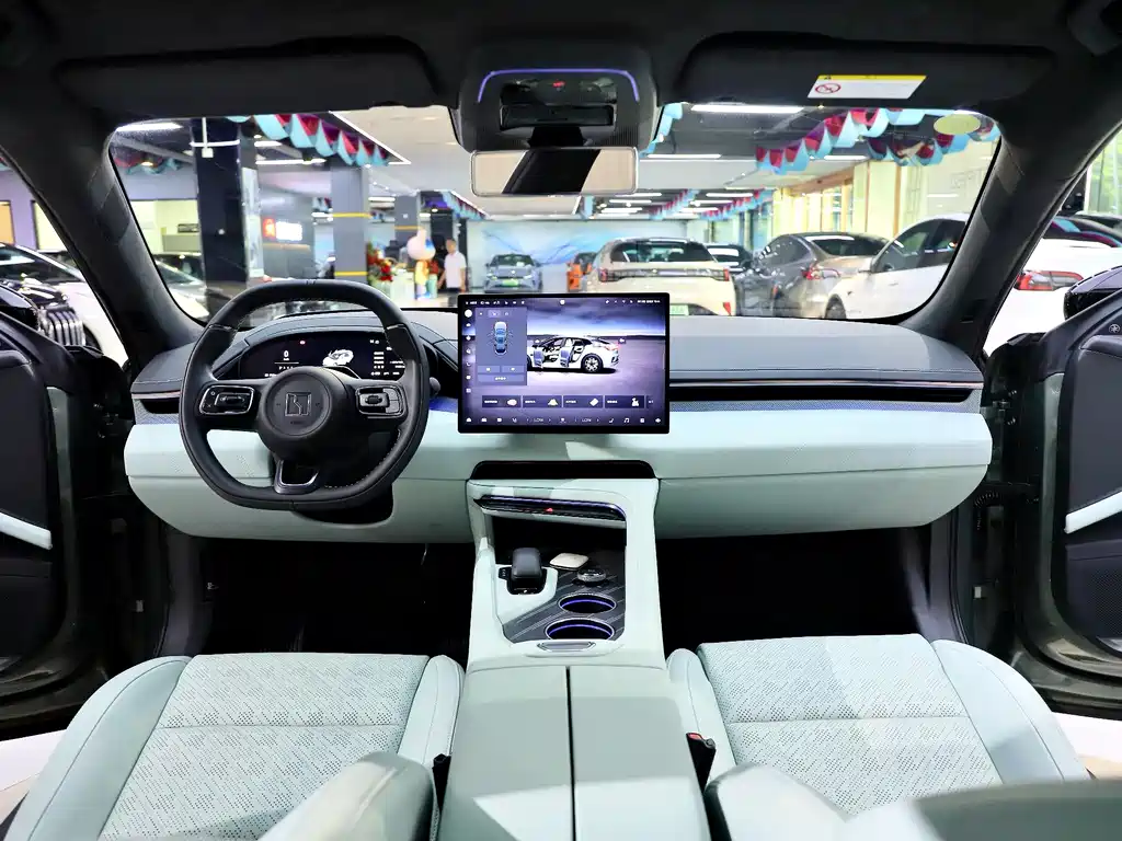 ZEEKR EXTREME KRYPTON 001