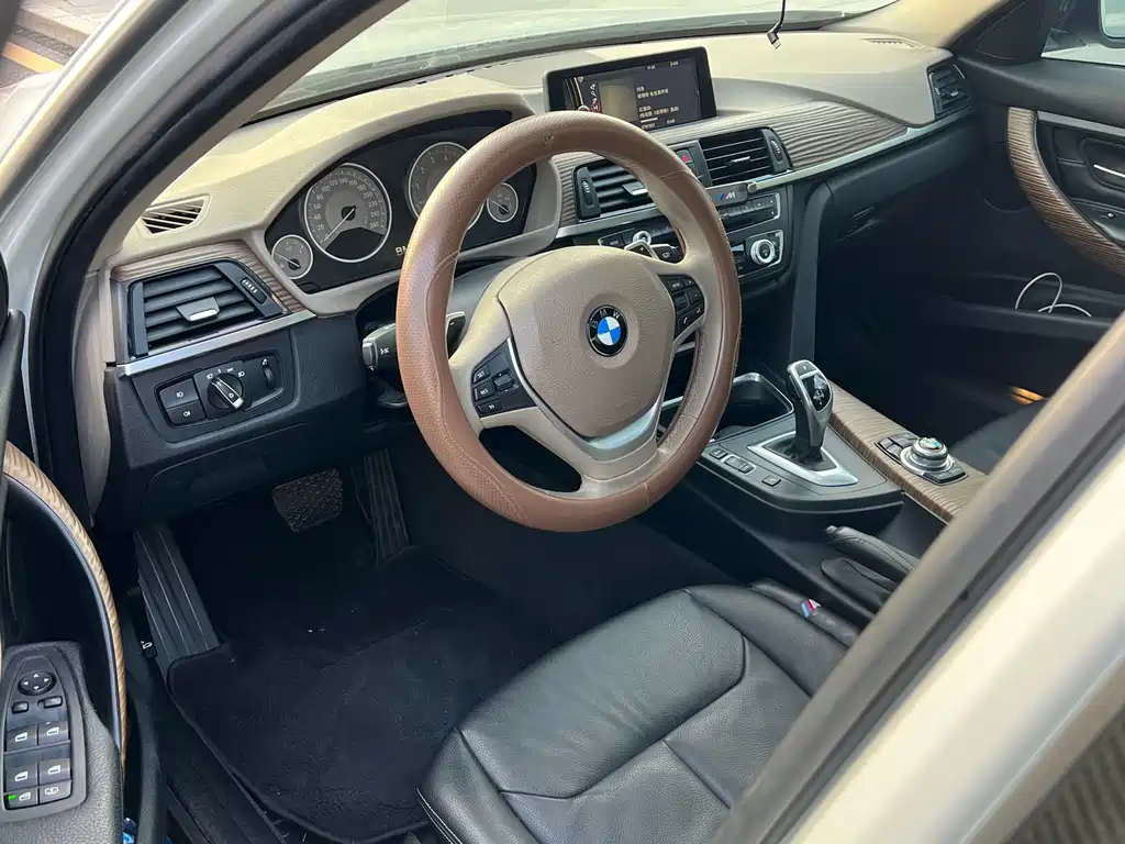 BMW 3 Series — миниатюра 3