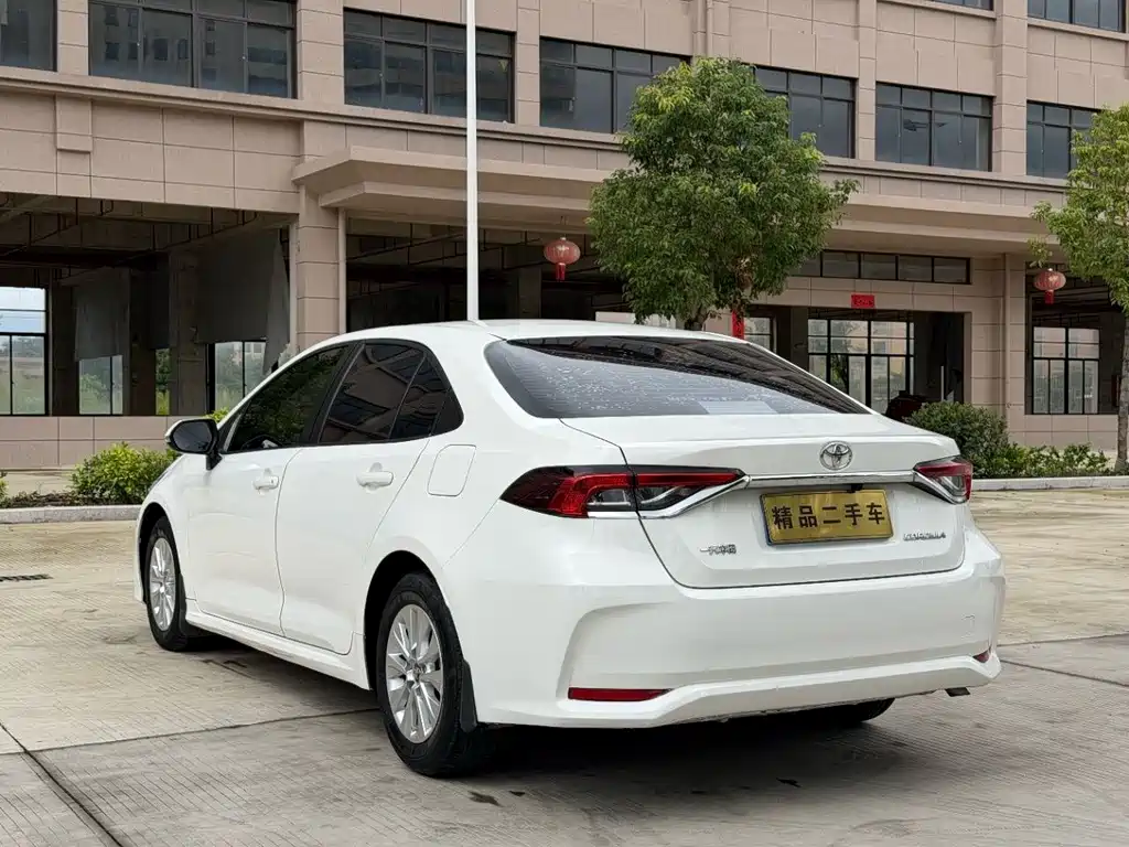 Toyota Corolla — миниатюра 9