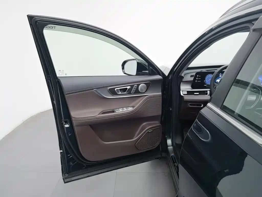 Chery Tiggo 8 PRO — миниатюра 8