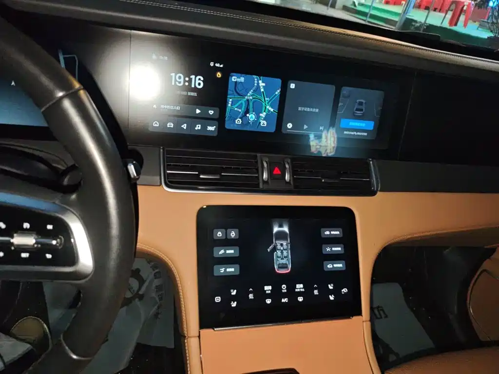 Li Auto Li ONE — миниатюра 9