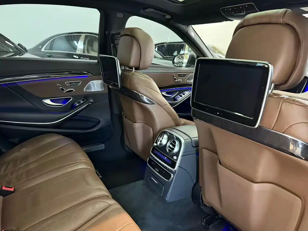 Mercedes-Benz S-Class — миниатюра 11