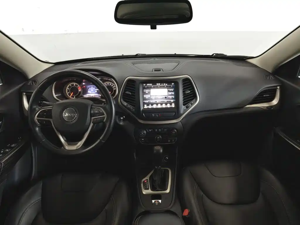 Jeep Cherokee — миниатюра 5