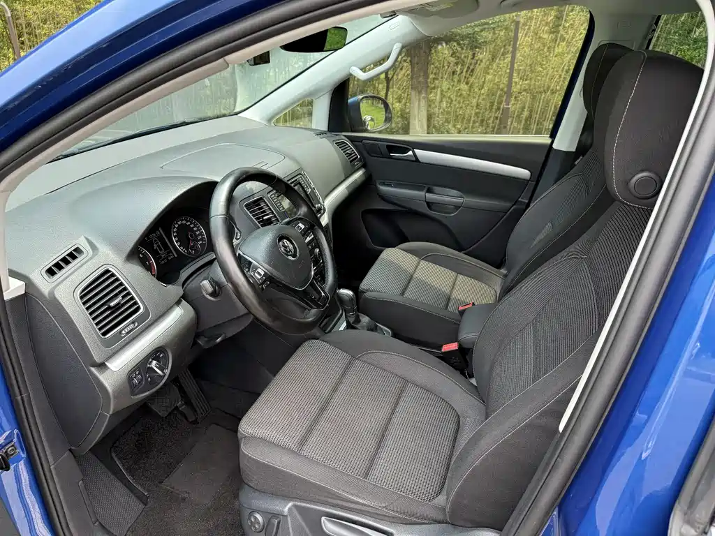 Volkswagen Sharan — миниатюра 9