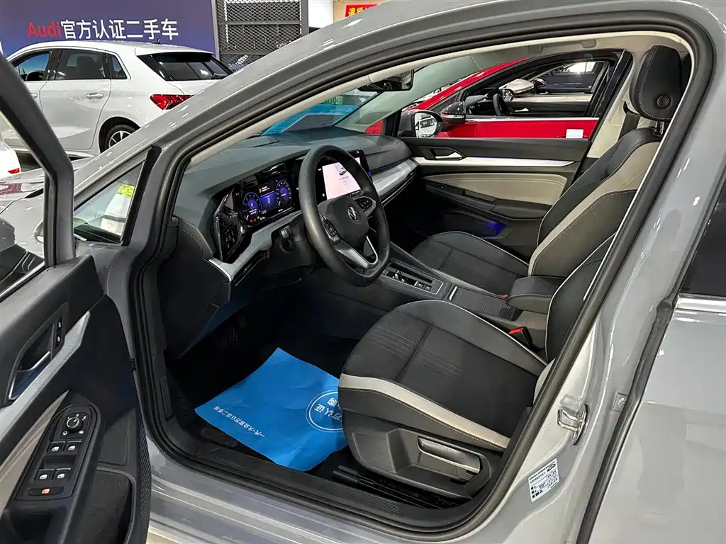 Volkswagen Golf — миниатюра 28