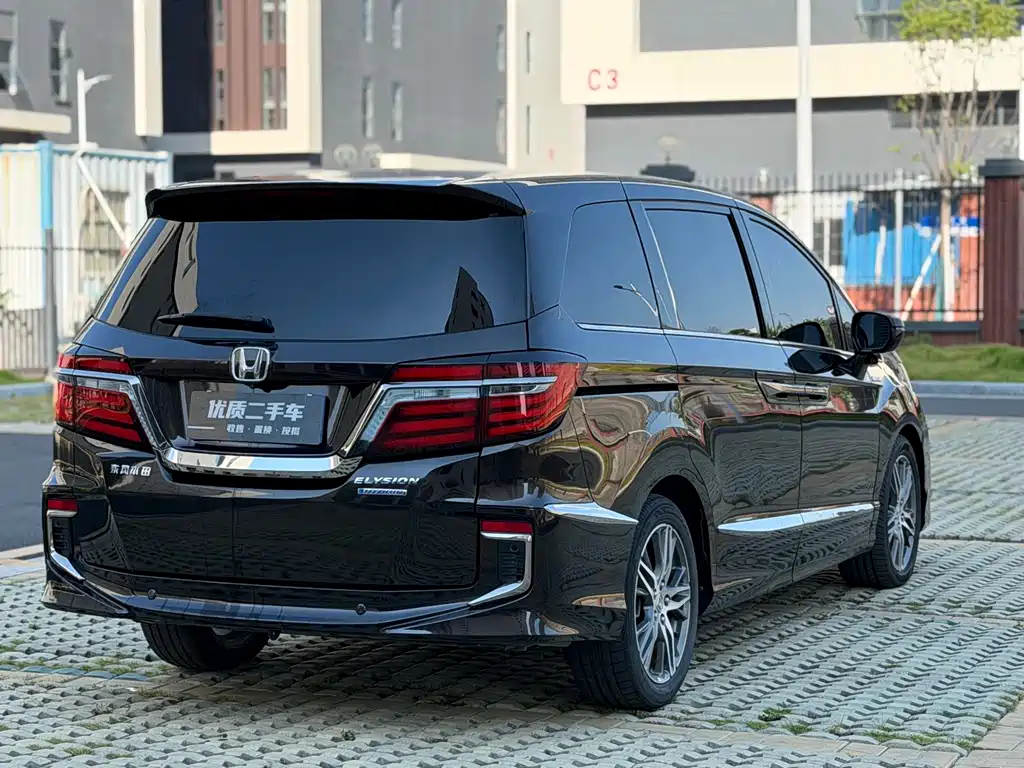 Honda Elysion — миниатюра 7