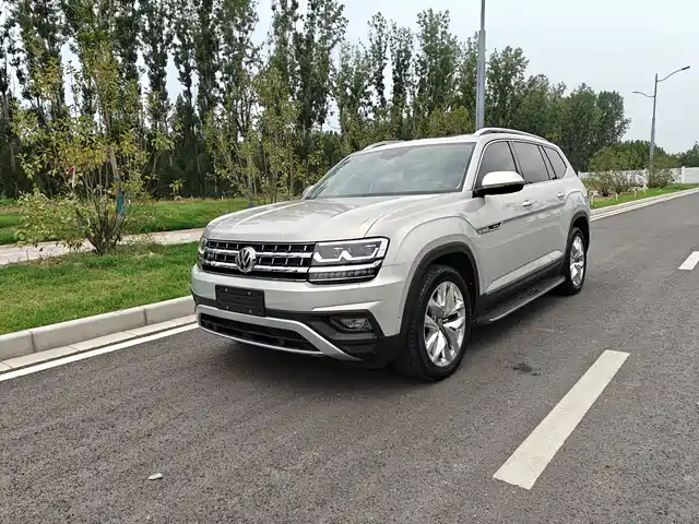 VOLKSWAGEN TOURANG 2017