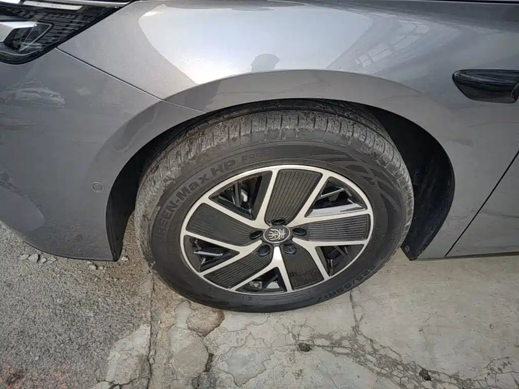BYD Qin L — миниатюра 23