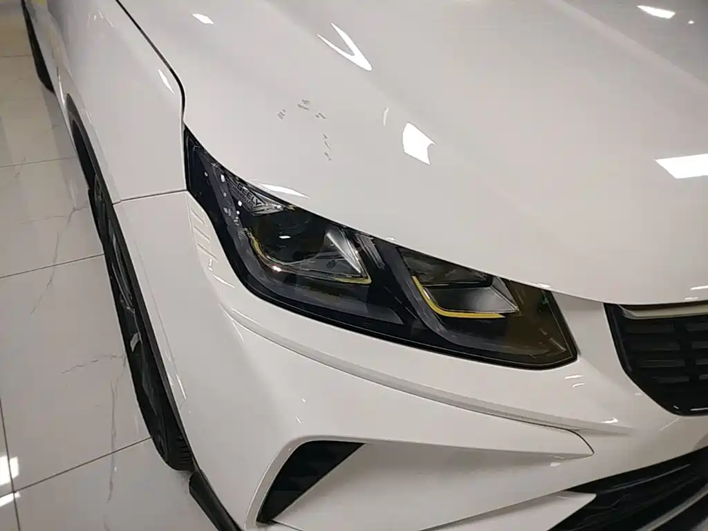 Geely Binyue — миниатюра 11