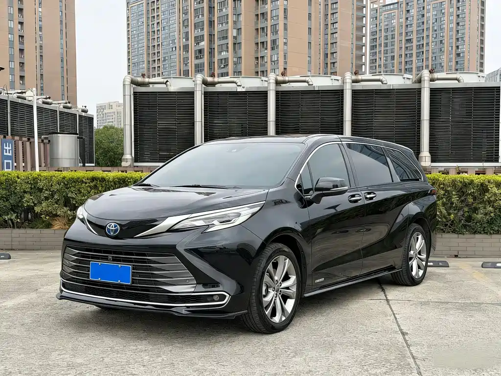Toyota Sienna 2023