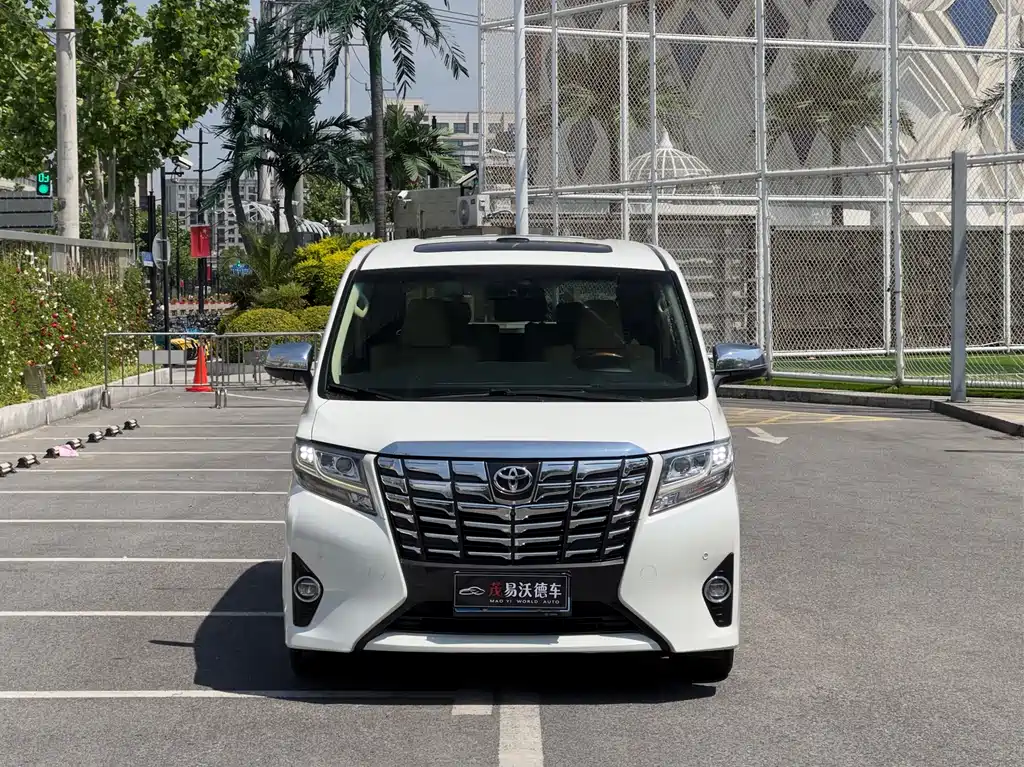 Toyota Alphard 2018 3.5L Luxury