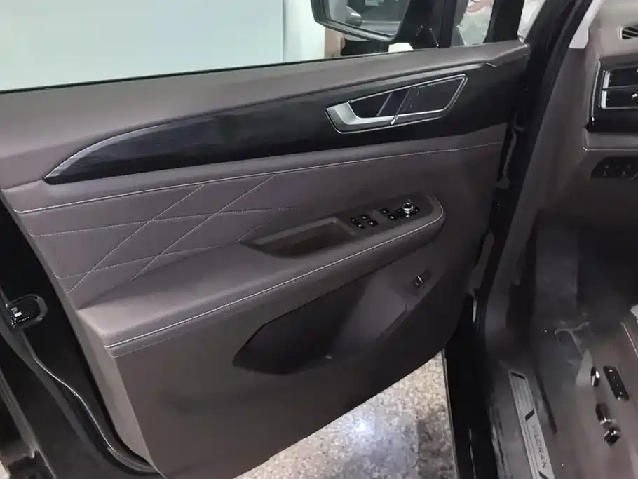 Volkswagen Viloran 2024 380TSI Luxury