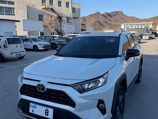 TOYOTA RAV4 RONGFANG