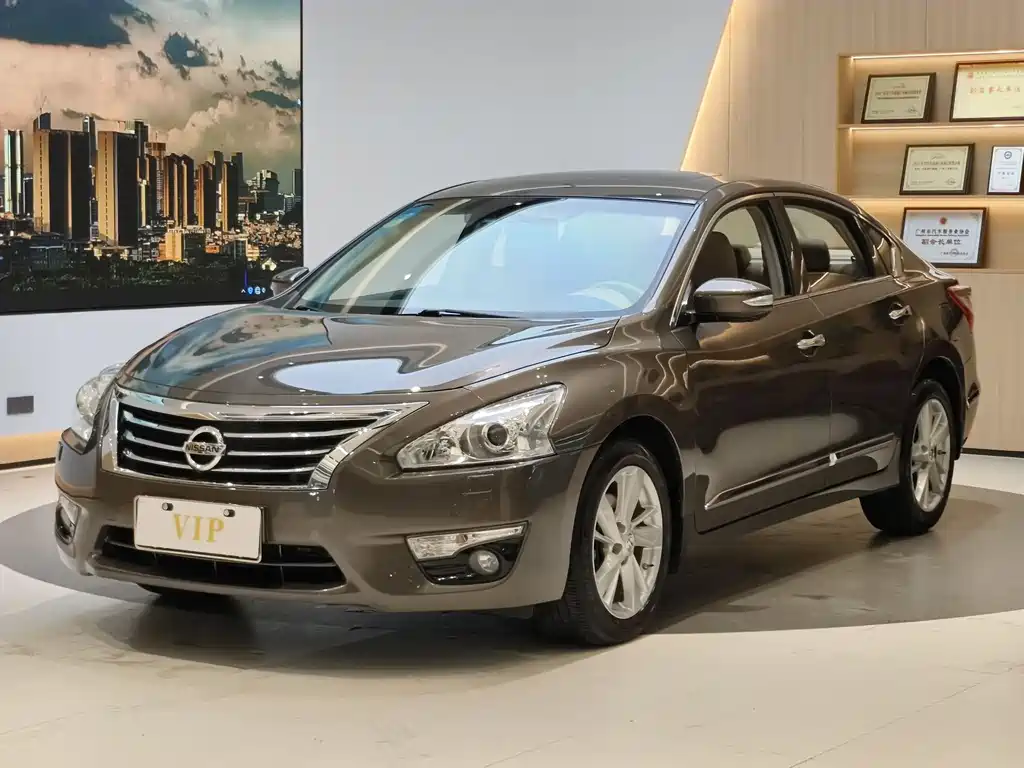 NISSAN TEANA