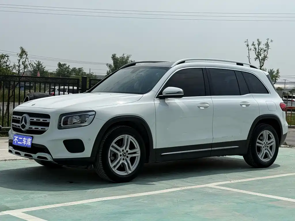 Mercedes-Benz GLB 2021