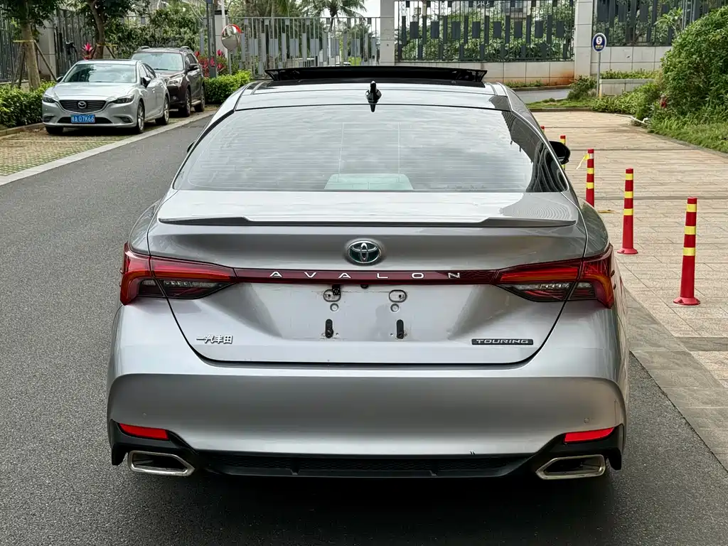TOYOTA ASIAN DRAGON