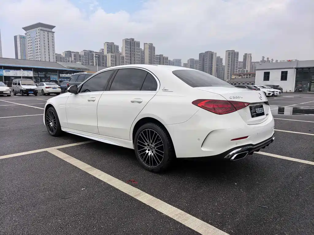 MERCEDES-BENZ C CLASS