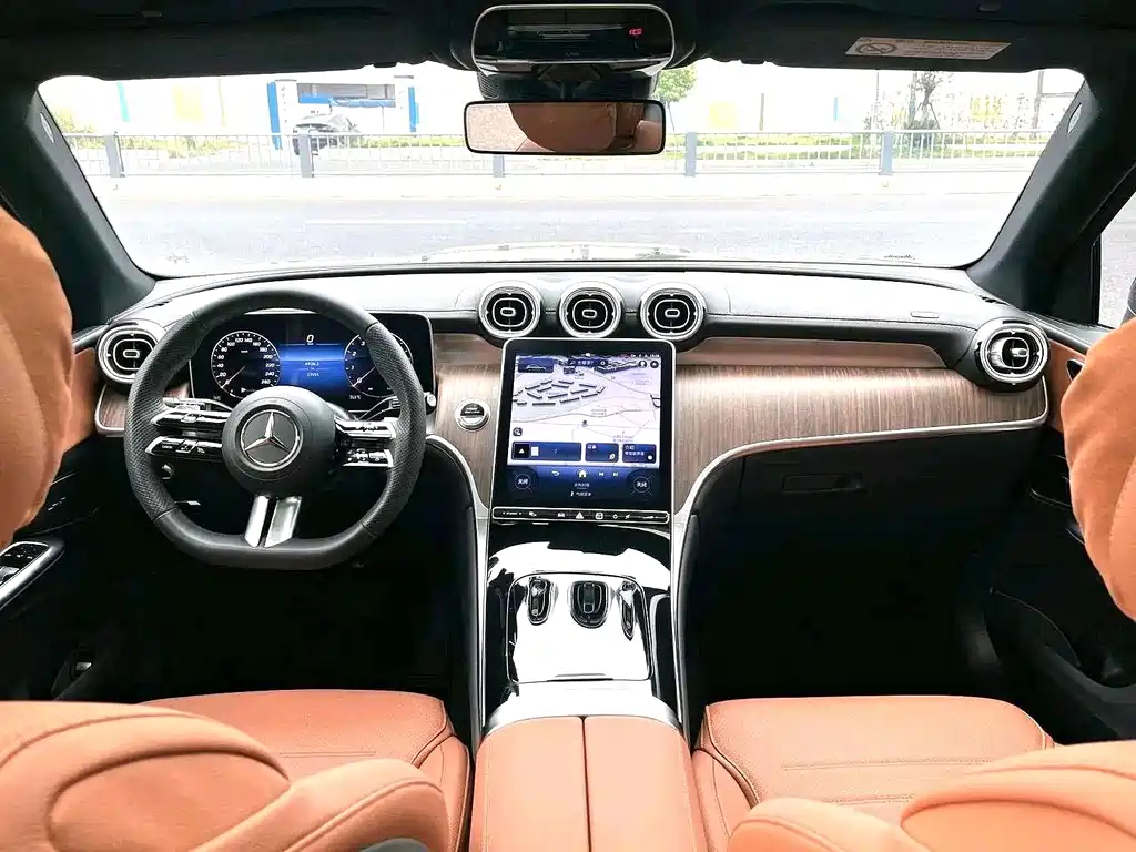 Mercedes-Benz GLC — миниатюра 7
