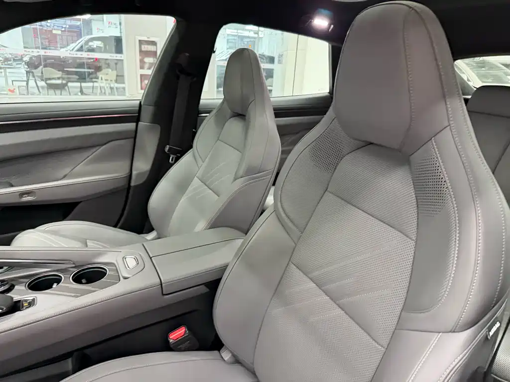 ZEEKR EXTREME KRYPTON 001