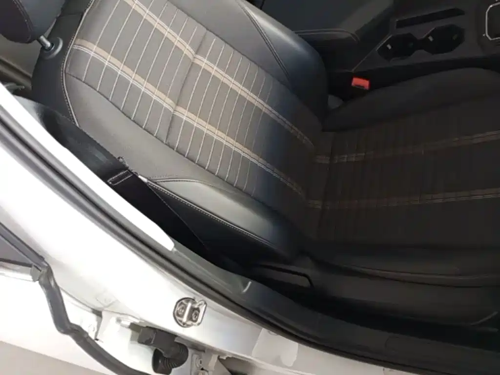 Volkswagen Lavida — миниатюра 25