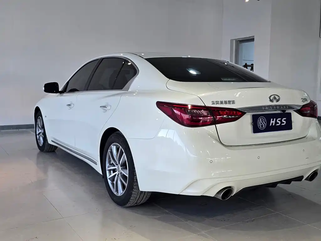 Infiniti Q50L — миниатюра 6
