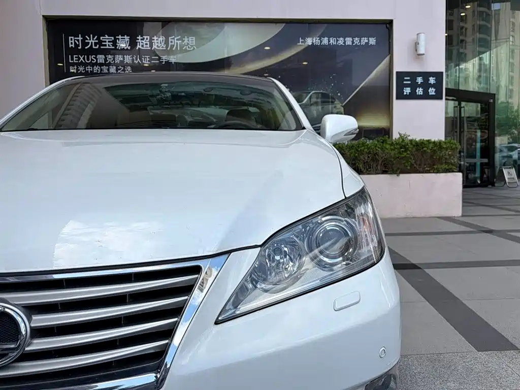 Lexus ES — миниатюра 5